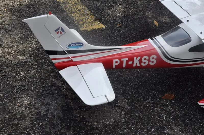 Радиоуправляемый самолет Cessna 182 Red Balsa деревянный самолет с фиксированным крылом ARF