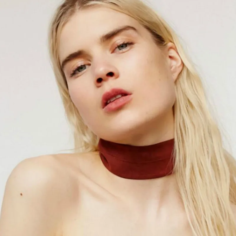 Новинка 2017 черное бархатное колье-чокер женские широкие чокеры чокер простые -