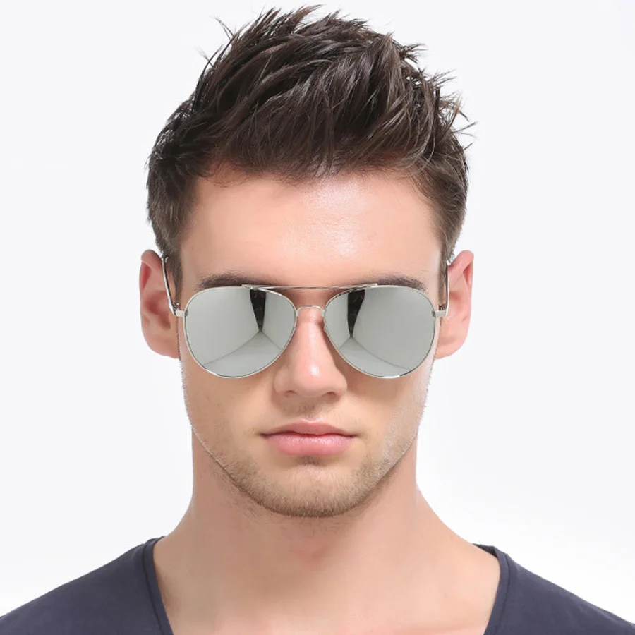 Мужские солнцезащитные очки серые