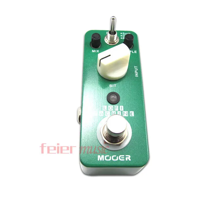 

MOOER Lofi Machine with Wide Range Sampling Rate & Depth Reducing Effects for Guitar, Bass, Synth or Sound Player