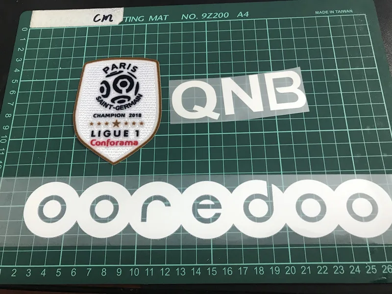 2/3 фото Франция Лига 1 футбольная нашивка домашняя белая OOREDOO рекламные патчи QNB спонсор для PSG футбол Badg - Цвет: 3 pics a lot