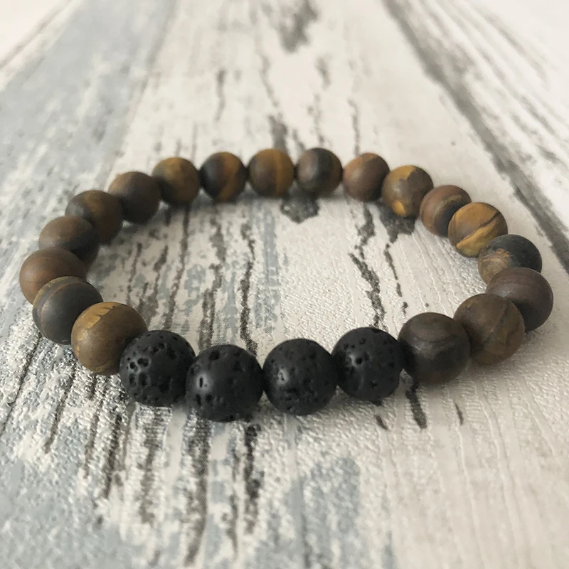 Браслет из бисера с эфирным маслом диаметром 8 мм лавовый и тигровый глаз мужской