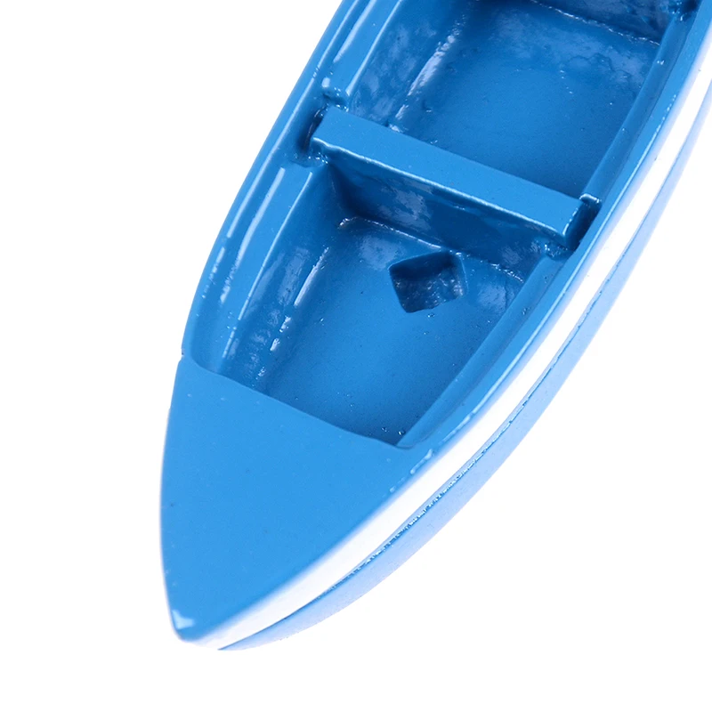 

1 pc Toy Ship 6*2*1cm Creative Blue Resin Mini Boat Decoration Statues Home Landscape Exquisite