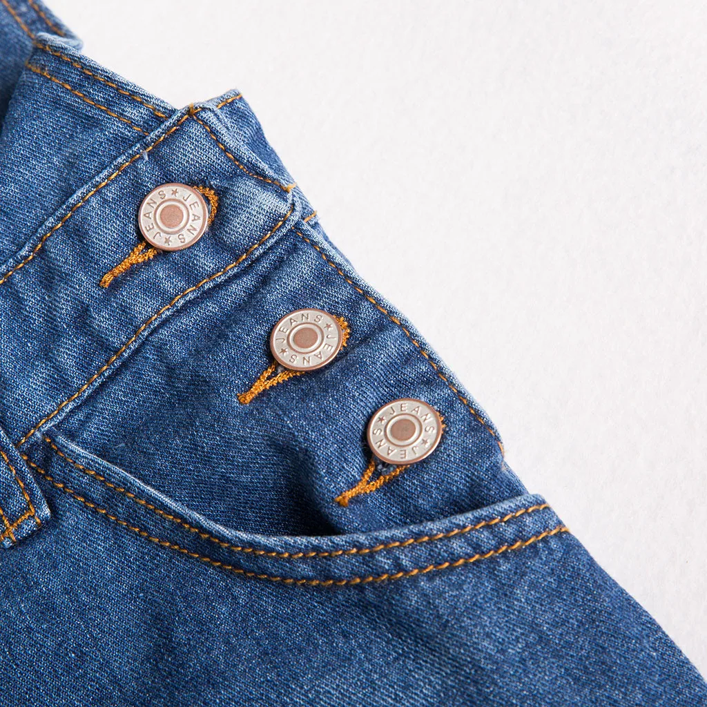 Женский джинсовый комбинезон летний короткий с карманами сплошной цвет