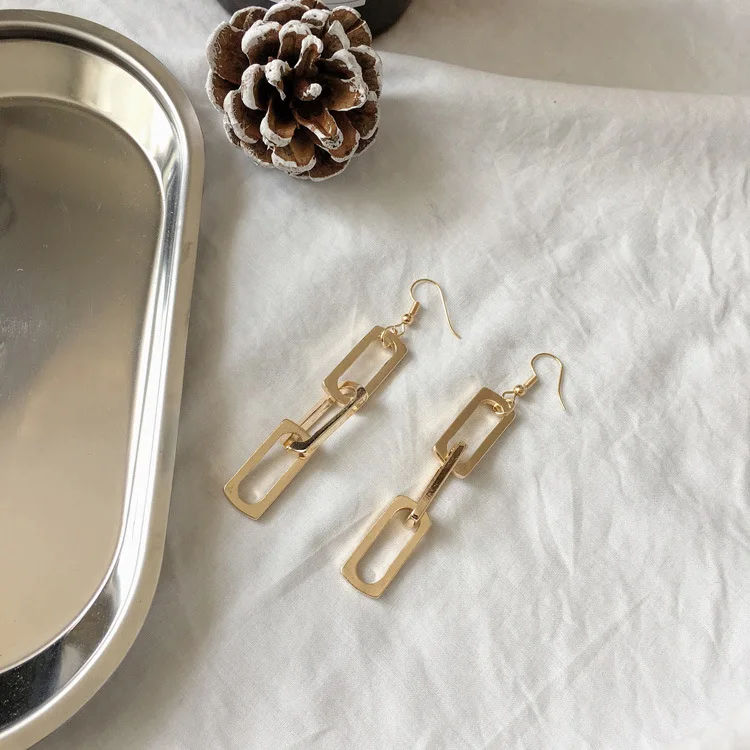 Индивидуальные серьги геометрические прямоугольные полосатые сшитые из