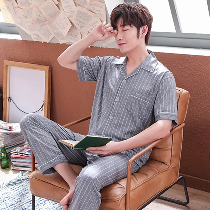 Летние мужские пижамы в полоску с короткими рукавами Мужские пижамные комплекты
