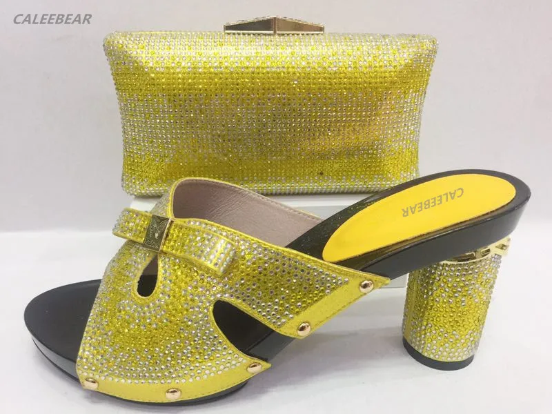 Новая итальянская женская обувь и Комплект с сумочкой в тон африканском стиле