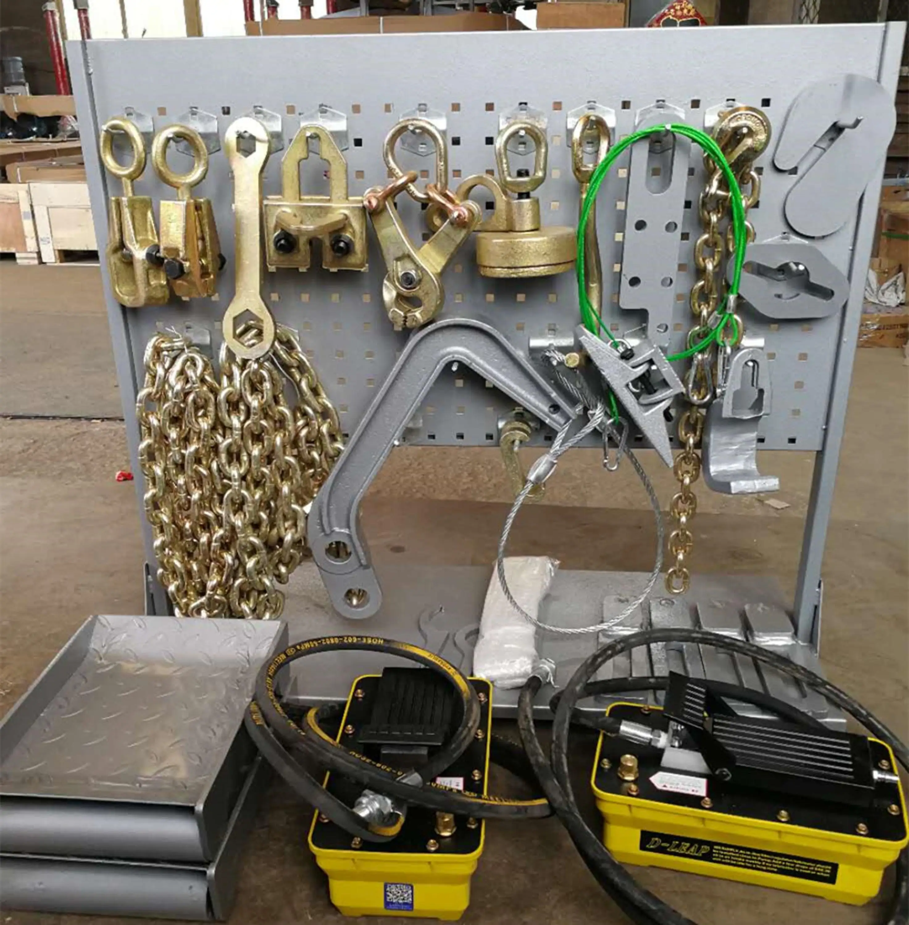 Инструмент для ремонта кузова автомобиля и выпрямитель автомобильной