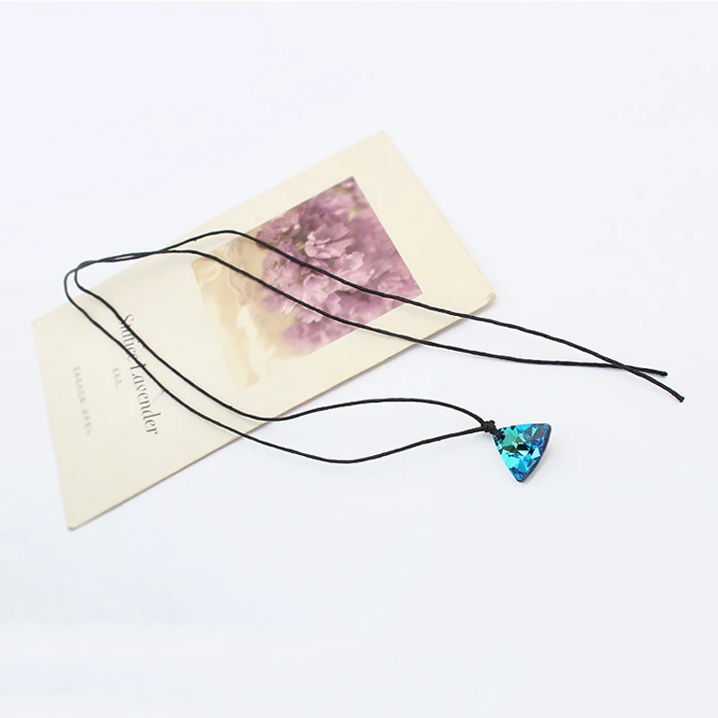 Подвеска женская треугольная с кристаллами Сваровски без застежки|jewelry necklace