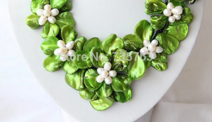 HOT 0015160 classic white baroque freshwater pearl green shell flower leather necklace | Украшения и аксессуары