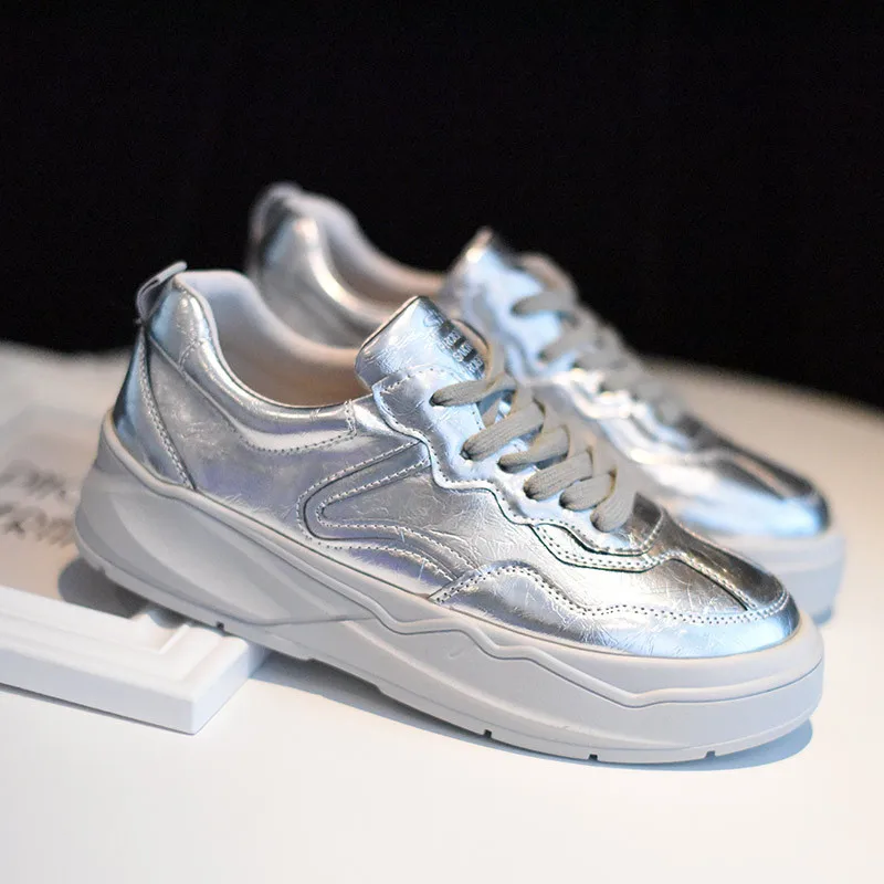 Женские кроссовки на массивной платформе весенняя брендовая обувь серебристые