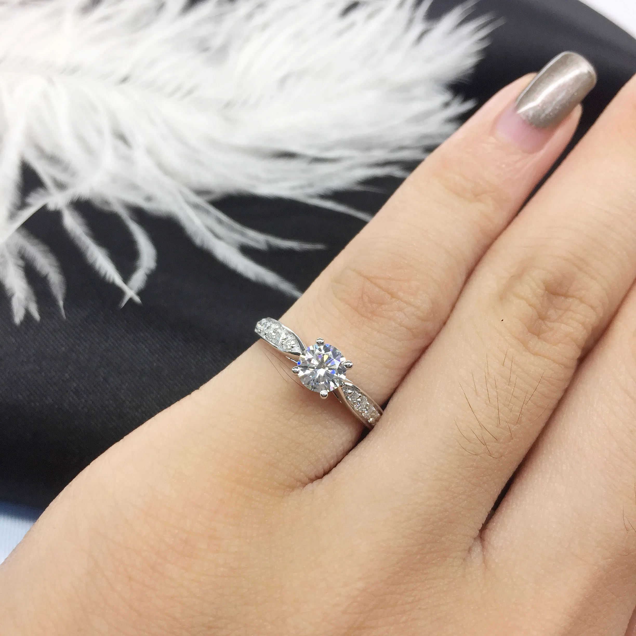 100% Moissanite АЛМАЗНОЕ КОЛЬЦО для свадьбы 0 5 карат из натурального 18K белого золота D