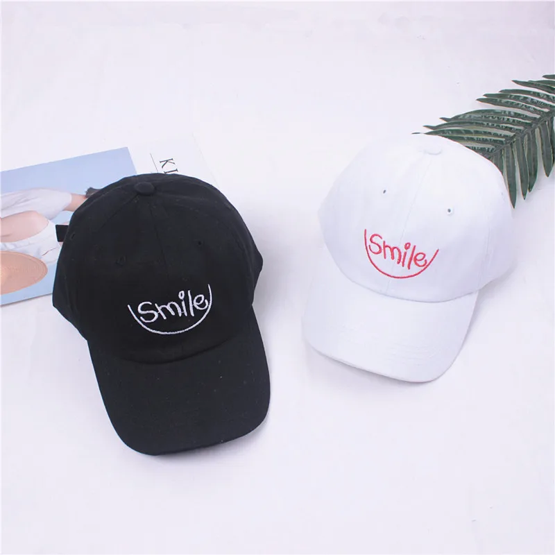 

NEW fashional 2018 classical style smile letter embroidery Hats adjustable Baseball cap unipue style unisex