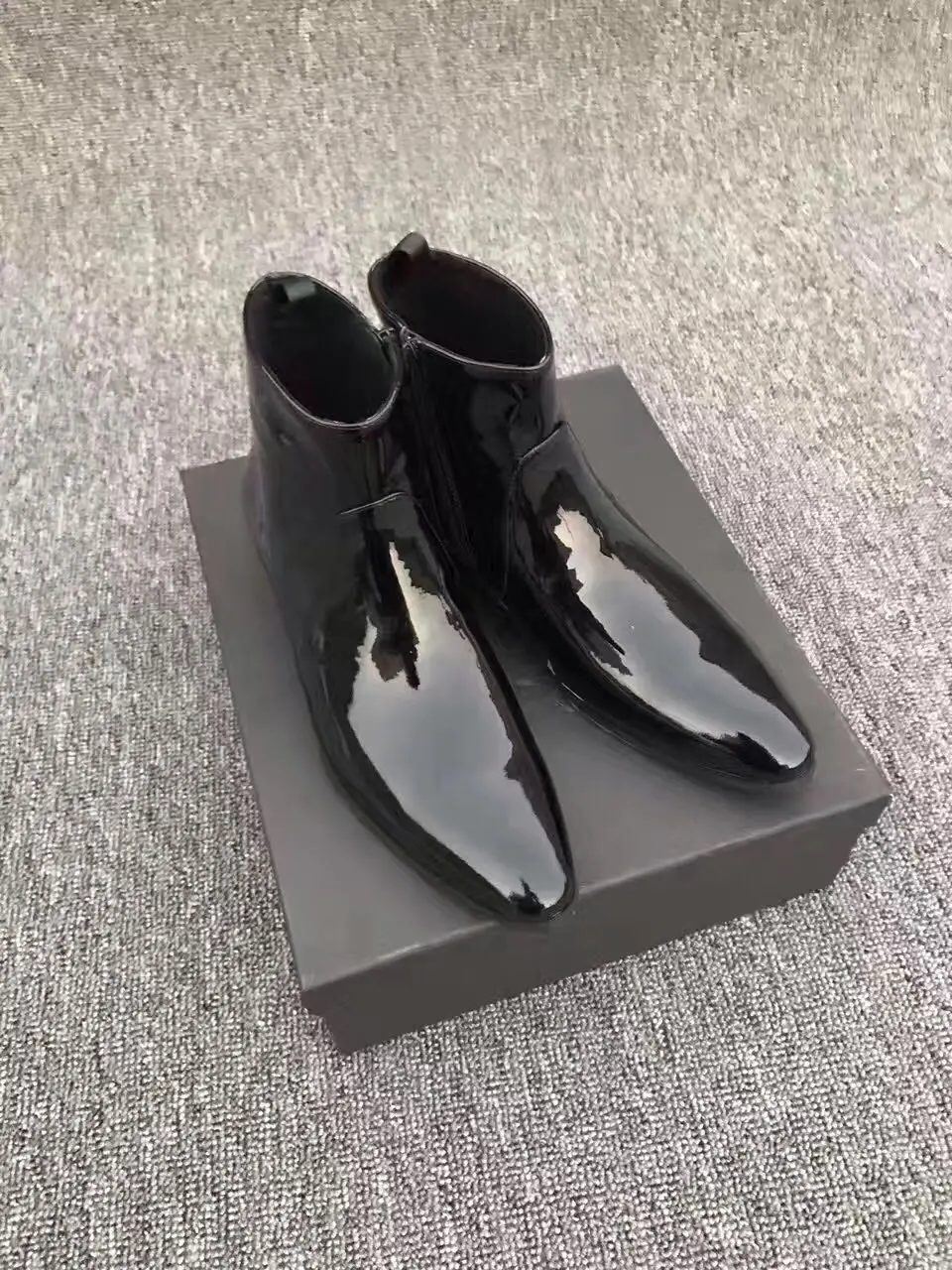 Limited New Chelsea Boots Point Toe Kanye West Genuine Leather Patent Shining Euro And America Mid Heel GD | Обувь