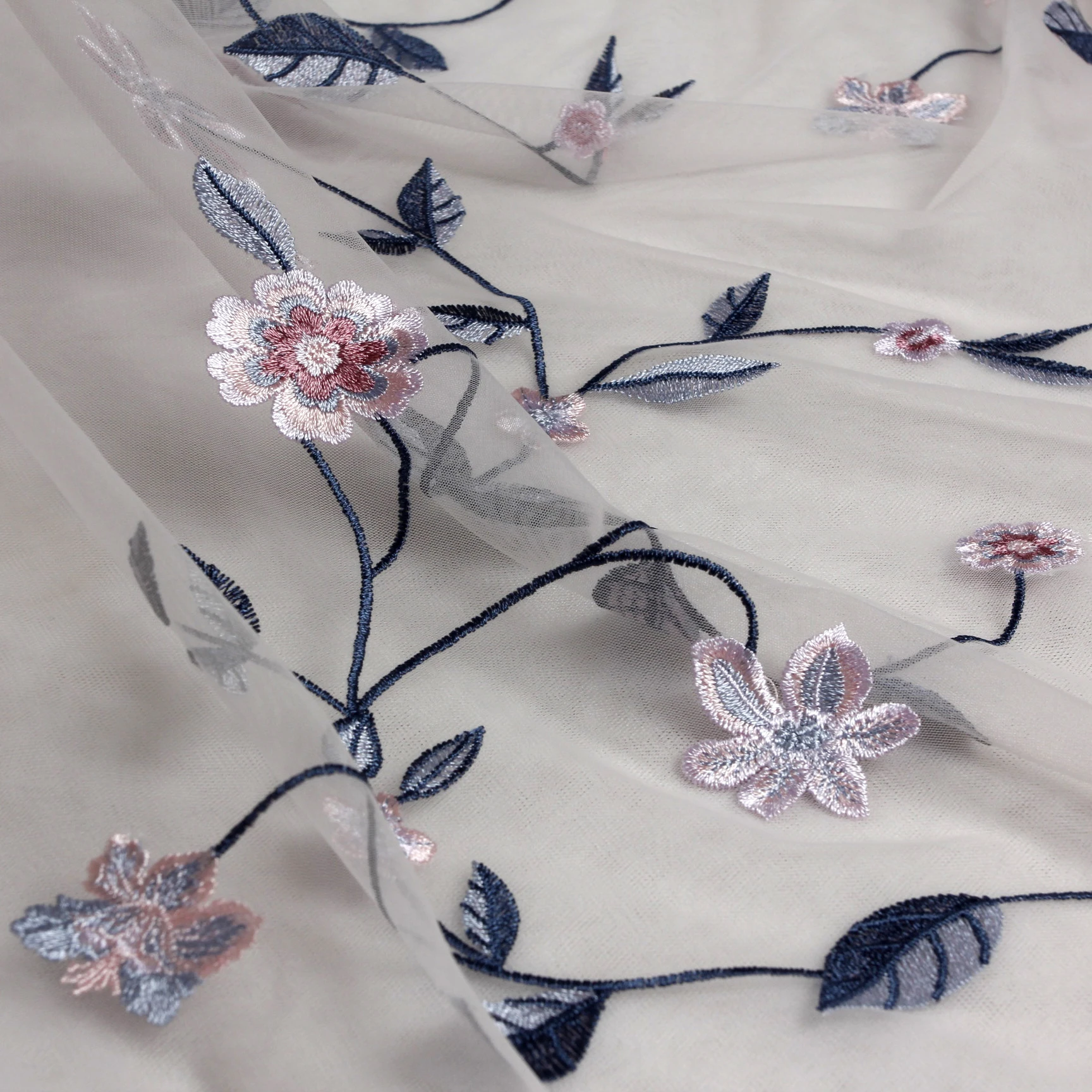 Простые листья и цветы на розовой сетке embroidred кружевной ткани для свадьбы/вечернего платья ткань по двору