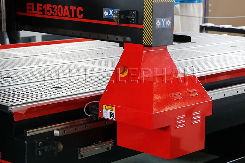 Фрезерный станок с ЧПУ ATC для обработки древесины фрезерный 1530 автомобильный