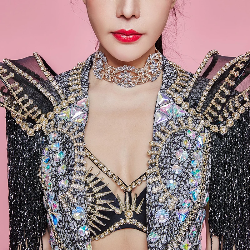 Блестящая женская короткая черная белая длинная прочная куртка с бахромой