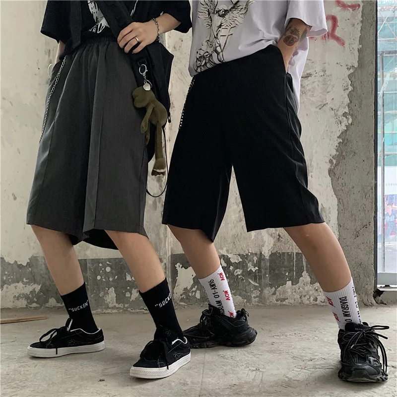 Пара летняя Корейская версия Ins Harajuku ретро Складки шорты Свободные Пять Универсальный праздничные "плюс сайз" Для женщин однотонные шорты