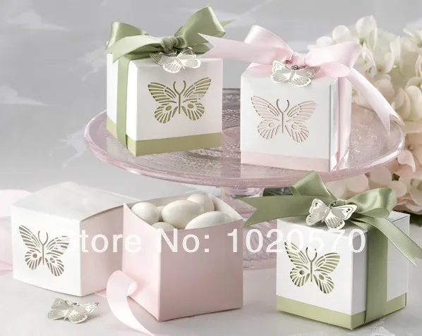 

Wedding Favor Laser-cut Butterfly Favor Boxes Ribbons and Metal Butterfly Pendant Included 100PCS/LOT