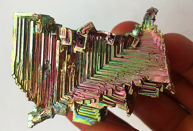 

Rainbow!!!!German bismuth crystal specimen in rainbow color with natural home decoration 120-140g