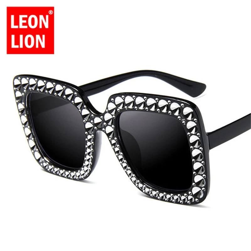 

LeonLion 2021 Imitation Diamonds Sunglasses Women Square Classic Vintage Outdoor Sun Glasses Shopping Oculos De Sol Feminino