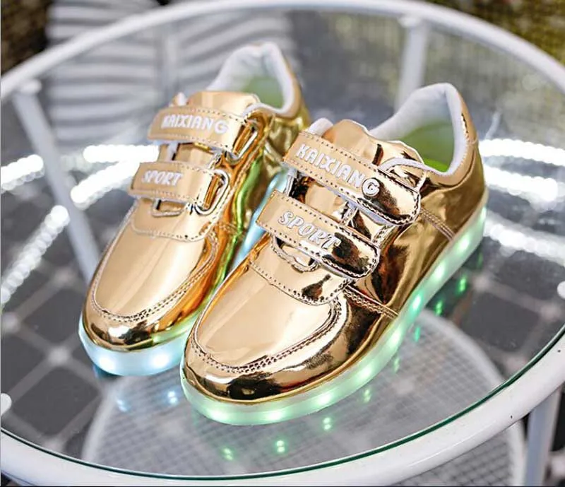 2019 Новая мода Световой USB перезаряжаемые детская обувь дышащая для мальчиков