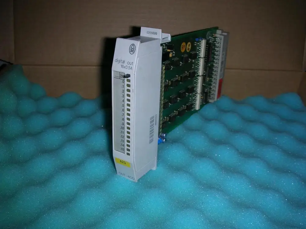 

1 шт. б/у Muller PLC PS416-OUT-400