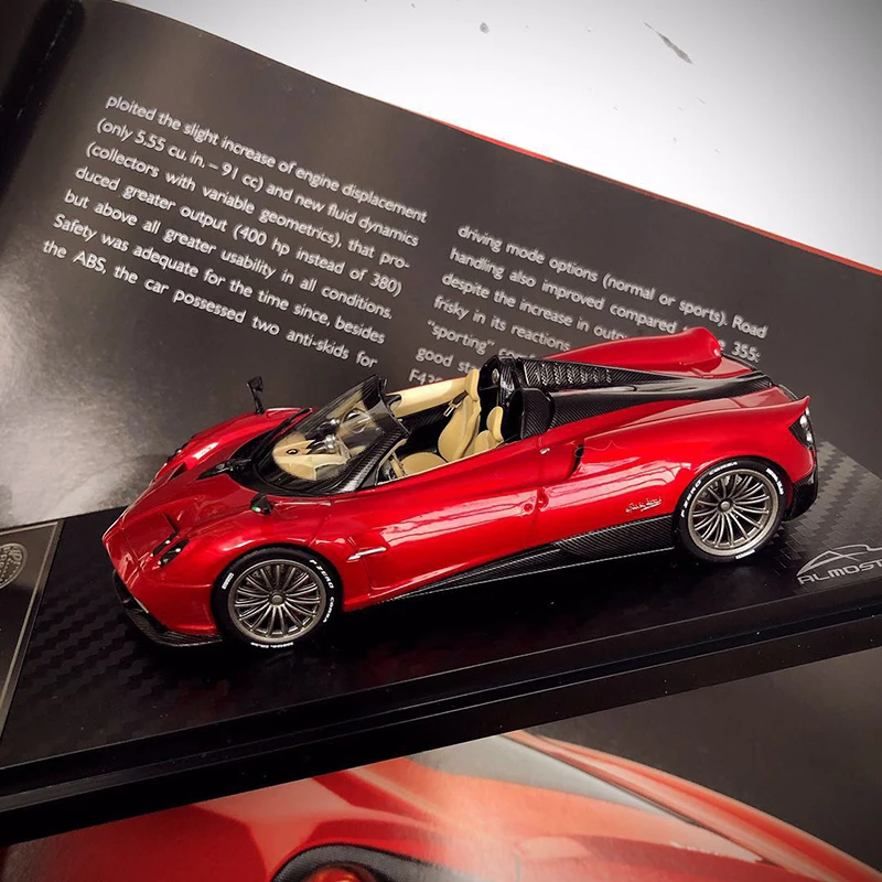 НОВАЯ литая металлическая модель 1/43 года, Pagani Wind Son, модель суперкара, игрушки для детей