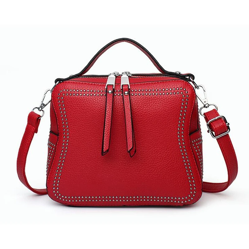 Сумка кросс боди Женская с заклепками модный саквояж на плечо из экокожи сумочка
