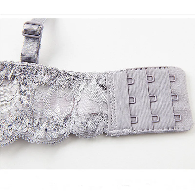 Комплект женского ультратонкого кружевного нижнего белья с чашкой 1/2| |