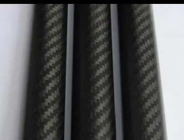 Рулонная трубка из углеродного волокна для радиоуправляемого самолета 30*27*1000 мм