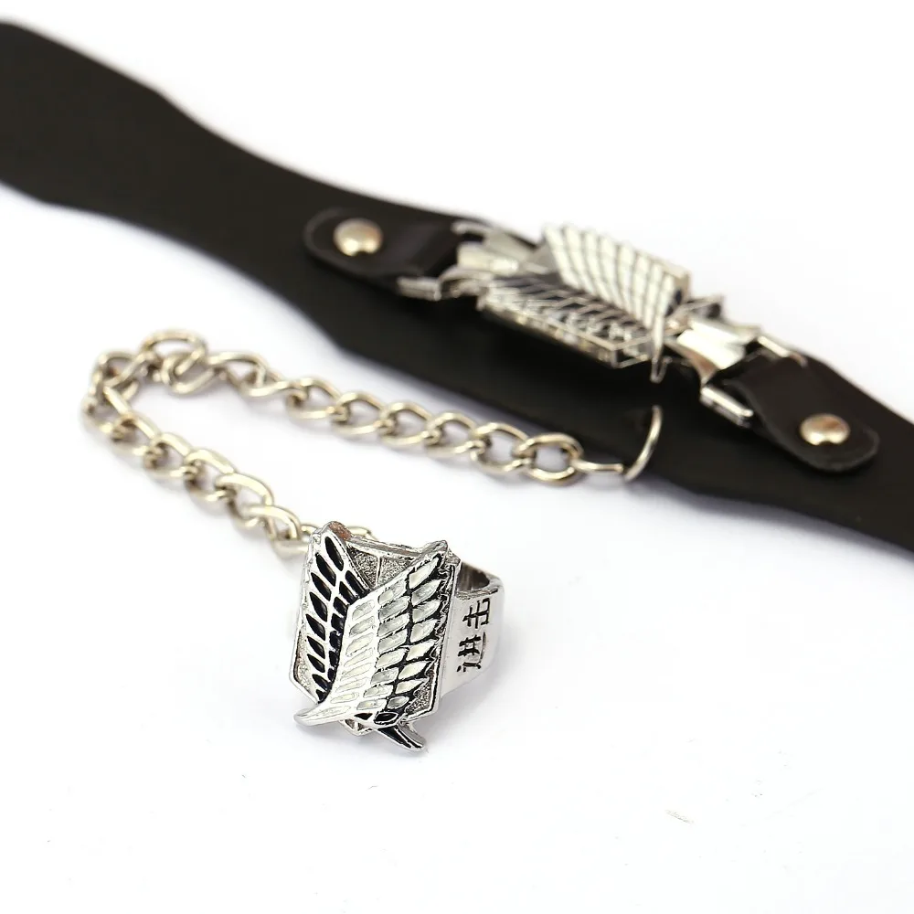 Браслет кожаный унисекс из атаки на Титанов с шармами без крыльев|bangle men|attack on titan