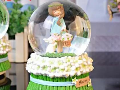 MXP + 714 Белоснежка хрустальный шар музыкальная шкатулка мигающие огни снежинки и