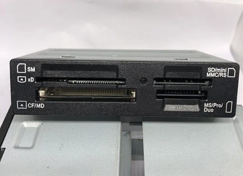 Кардридер Dell 3 5 SM xD CF/MD SDmini MMC/RS/MS/Pro/Duo|Картридеры| |