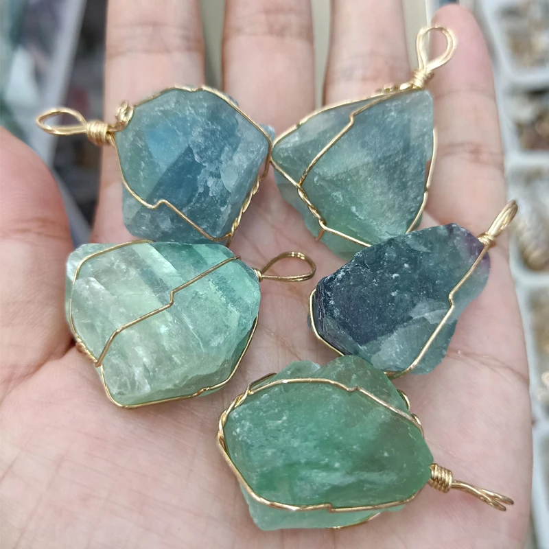 

5pcs/lot Natural Green Fluorite Stone Pendants For Necklace Making Wound Gold Wire Stone Pendant Jewellery Accessories
