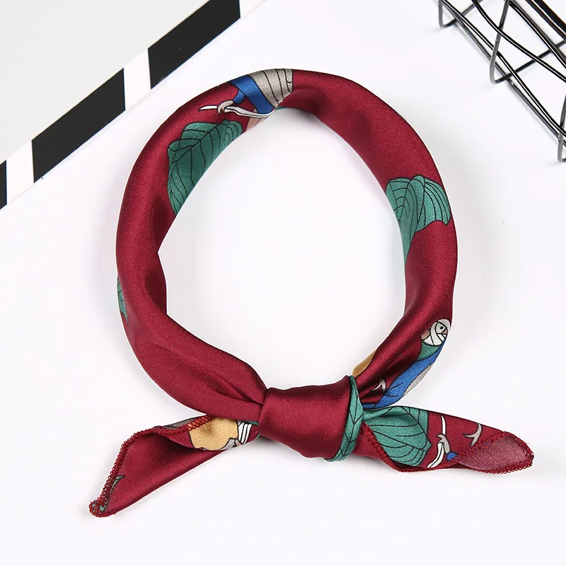 Лидер продаж маленький квадратный атласный шарф искусственный шелковый женский