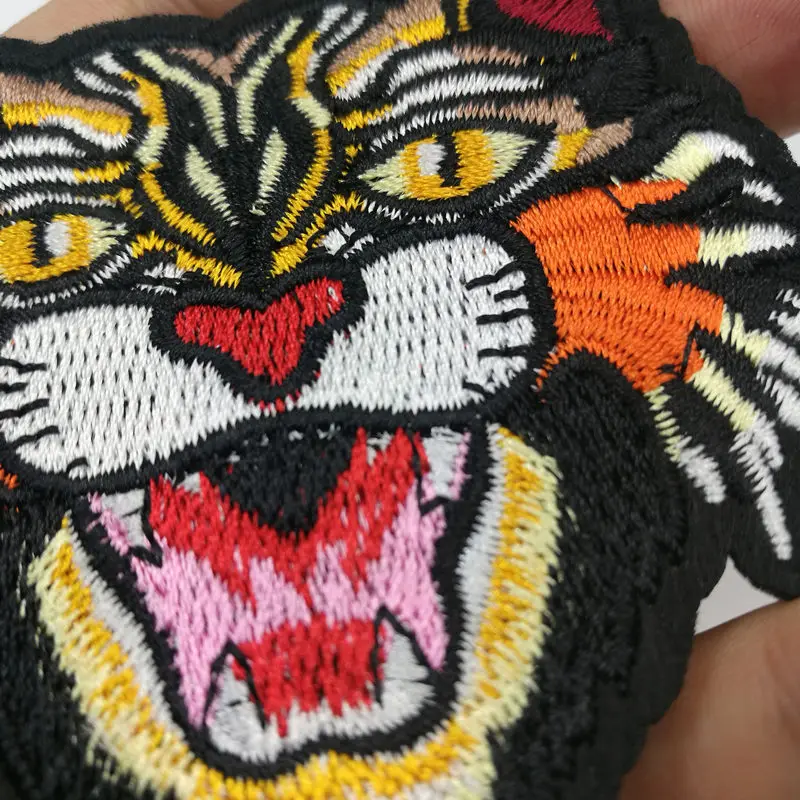 Мотоциклетные нашивки тканевые Вышитые милые значки Toppe хиппи железные на