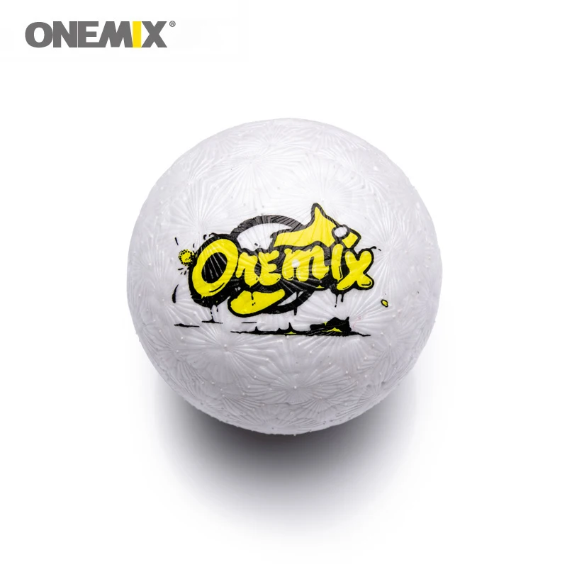 ONEMIX Energy усиливает мяч ограниченная серия изготовлен из того же материала в