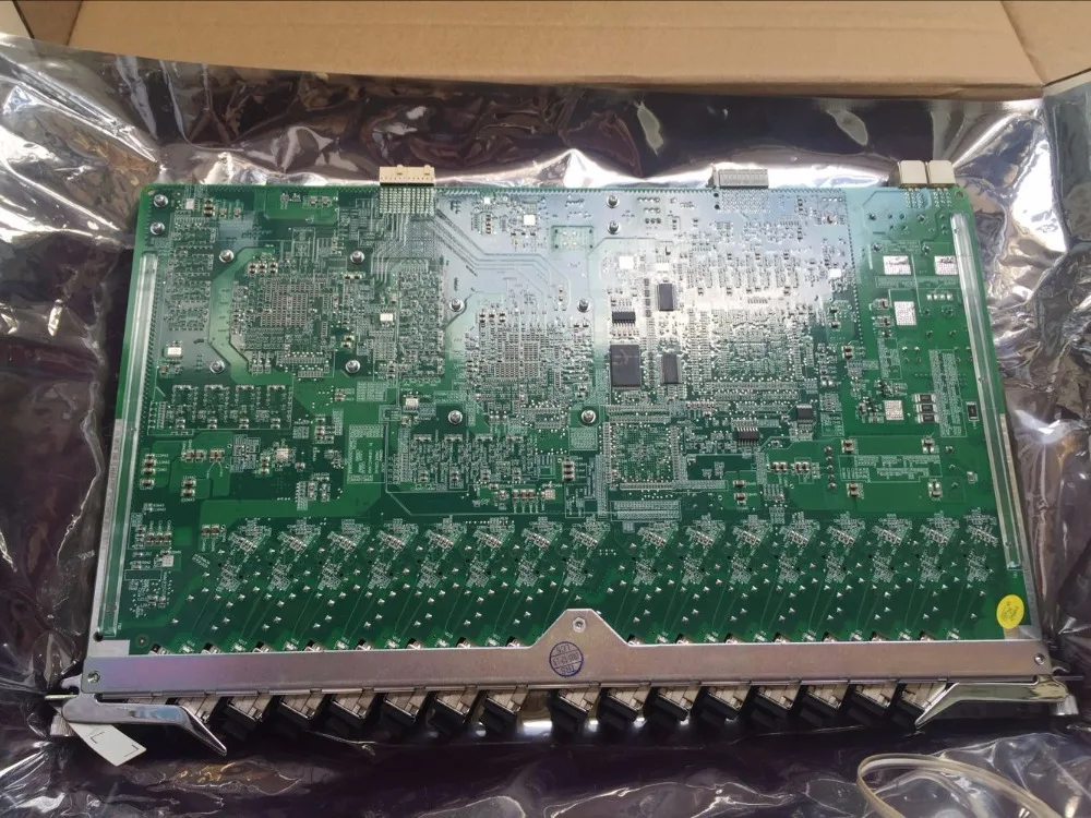 Новое поступление оригинальный 16 портов GPON OLT карта GTGH для C300 C320 с C + SFP модулей |