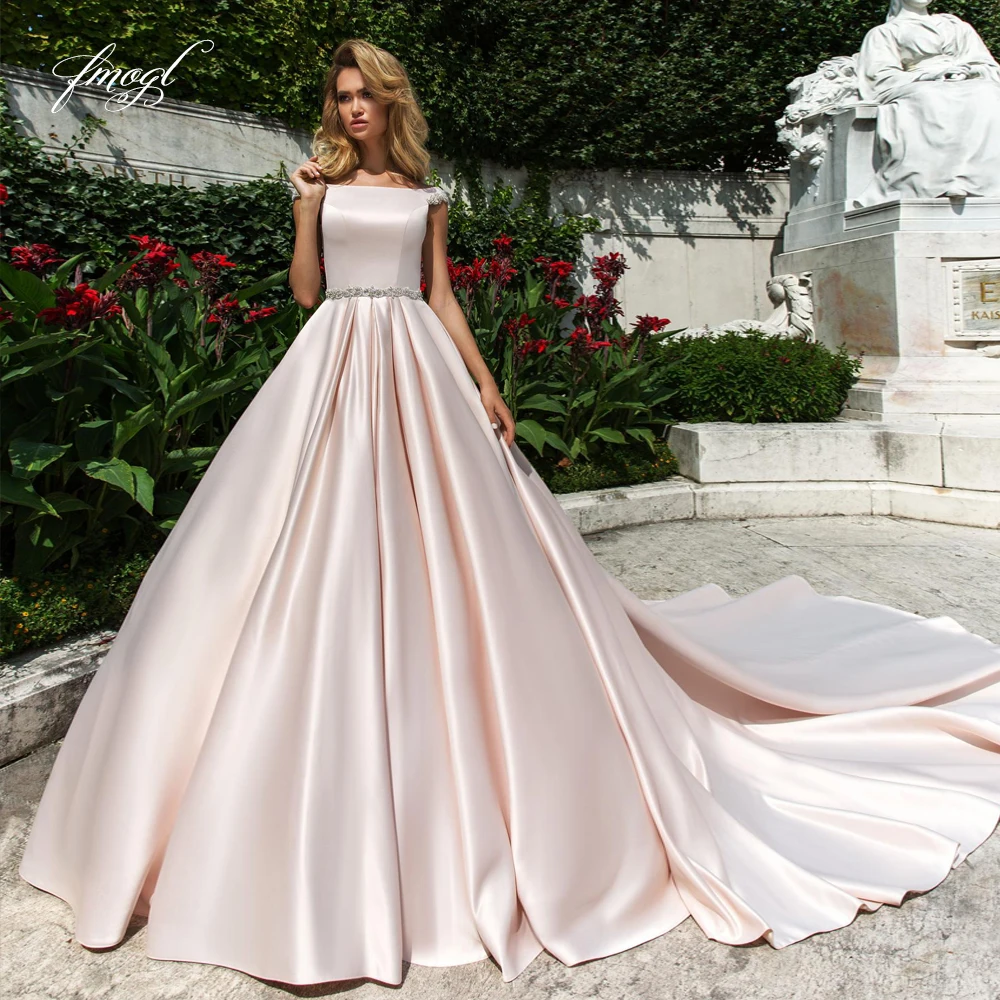 

Fmogl Luxury Matte Satin Princess Ball Gown Wedding Dress 2020 Scoop Neck Beaded Sashes Chapel Train Vintage Bridal Gowns