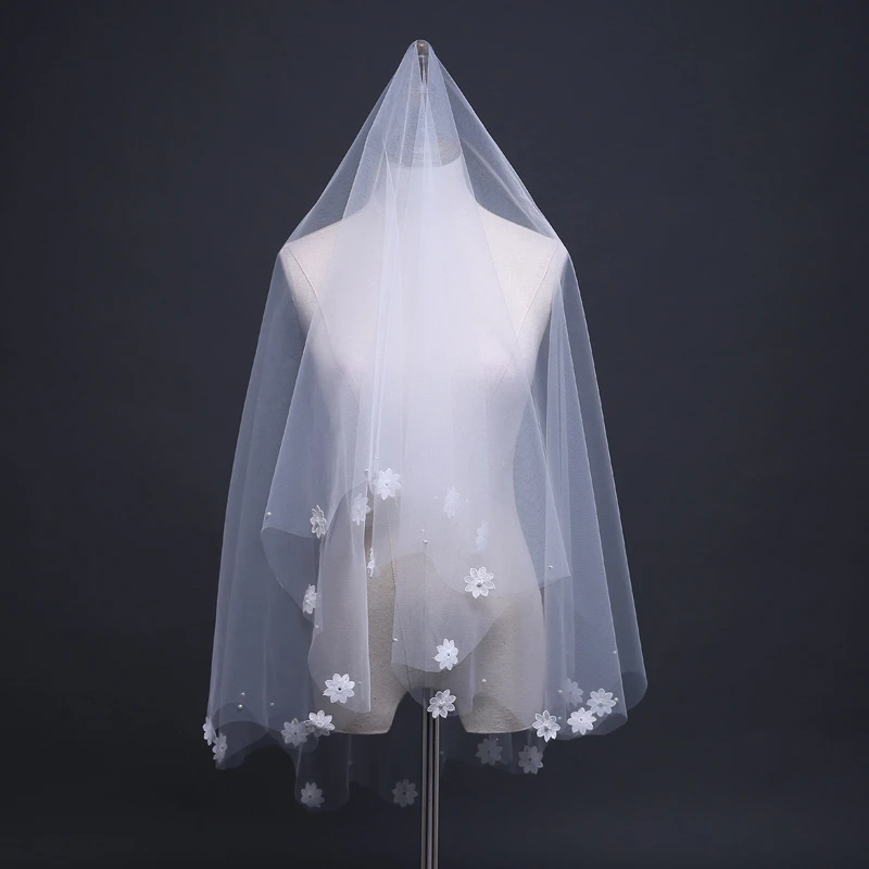 

Simple Cheap one Layer 150cm Bling applique beading Soft Tulle Short Wedding Veils High Quality Ivory Bridal Veil