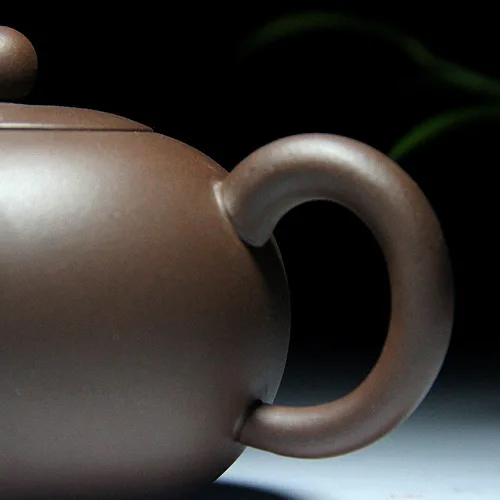 

Yixing Zisha teapot all handmade authentic raw ore purple mud A grain of beads teapot 260cc wholesale