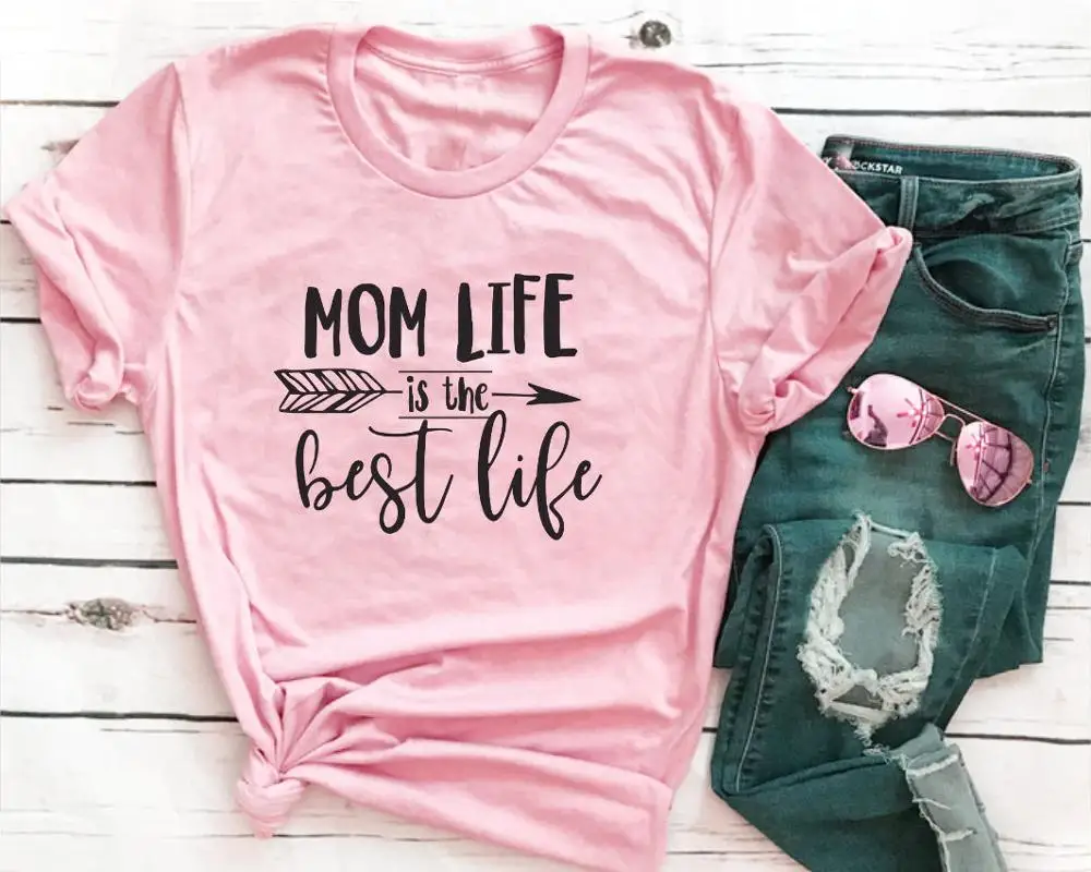 Женская футболка с надписью Mom Life Is The Best Life|Футболки| |