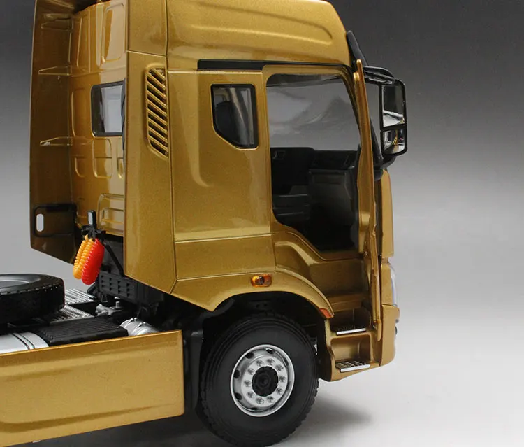Модель из сплава украшение в масштабе 1:24 модель Dongfeng Chenglong H7 грузовика трактора