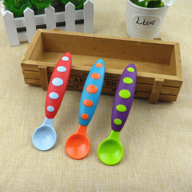 Детские принадлежности новинка 2016 года PP материал двухцветная детская ложка с