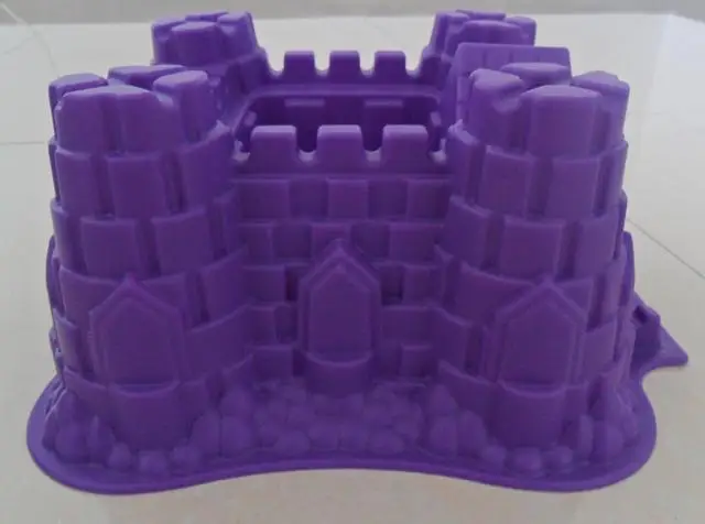 FREE SHIPPING !!!Green Good Quality 100% Food Grade Silicone Cake Mold/Muffin Cupcake Pan Castle mould |