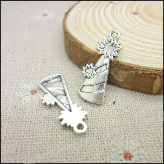 

Бесплатная доставка! 80 шт. античные серебряные шармы рождественские шапки Подвески для изготовления браслетов и ожерелий DIY металлические ...