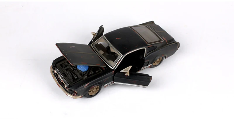 Модель литая автомобиля Ford Mustang GT масштаб 1/24 в коробке подарок для детей
