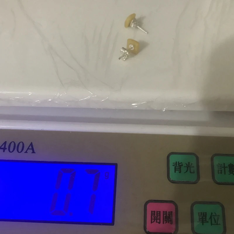 Yoowei Большая распродажа Оптовая Продажа Балтийского мини янтарь серьги девушка