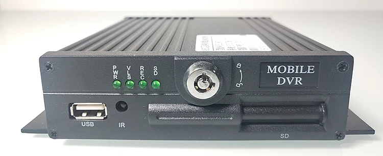 AHD 4CH sd-карта Мобильный DVR такси местная видео система мониторинга поддержка 4 каналов hd 960P Автомобильная камера одновременно вход и выход